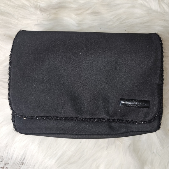 AUTHENTIC Chanel Parfums Cosmetics Makeup Clutch Bag Black NWOT - Picture 2 of 13
